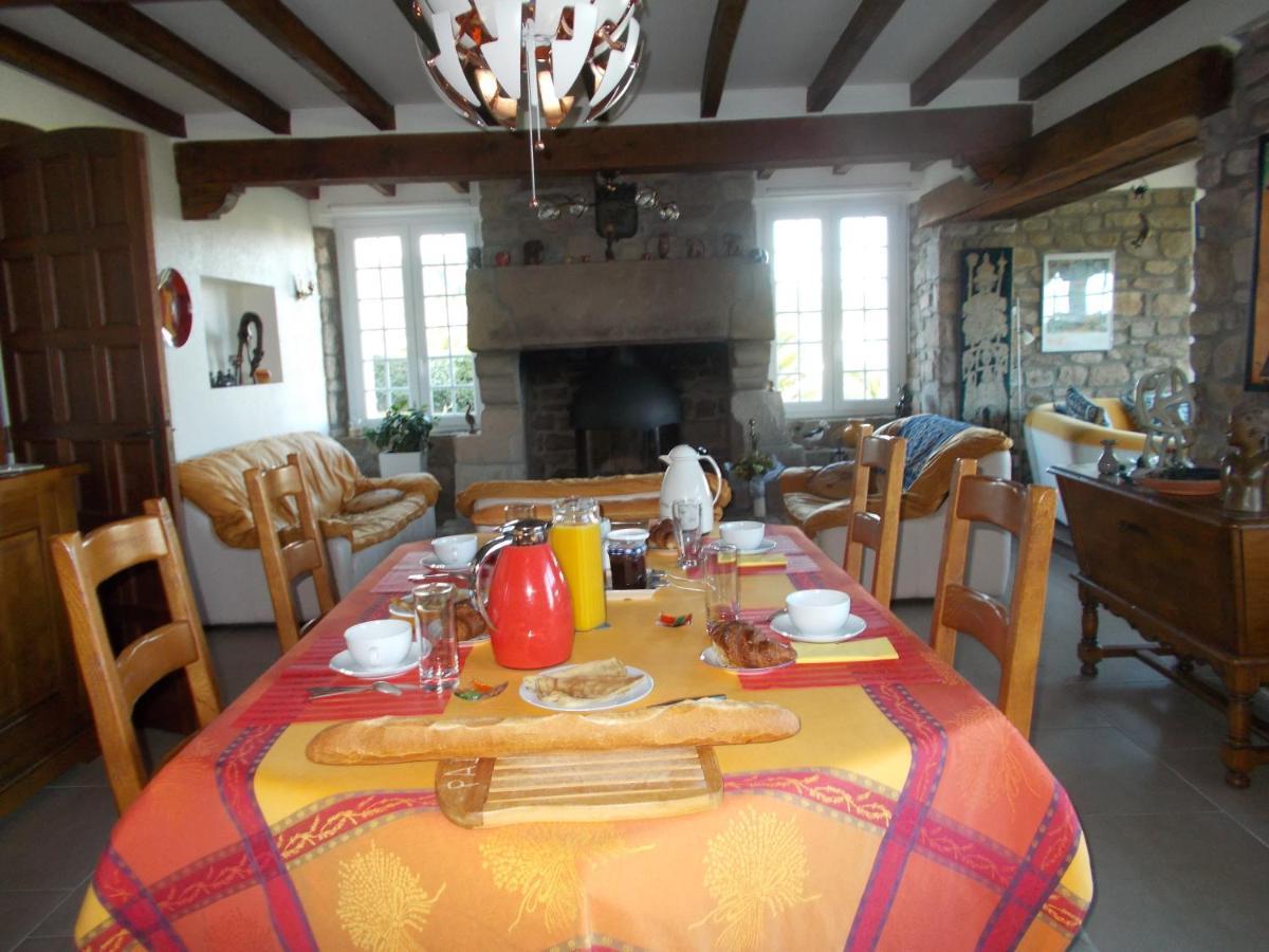 Bed and Breakfast Les Ajoncs Plougrescant Zewnętrze zdjęcie